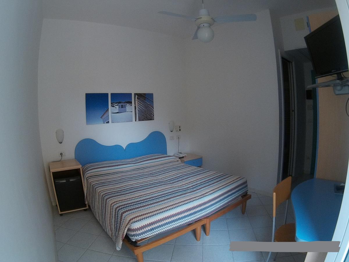 Hotel Al Capo Varigotti Esterno foto